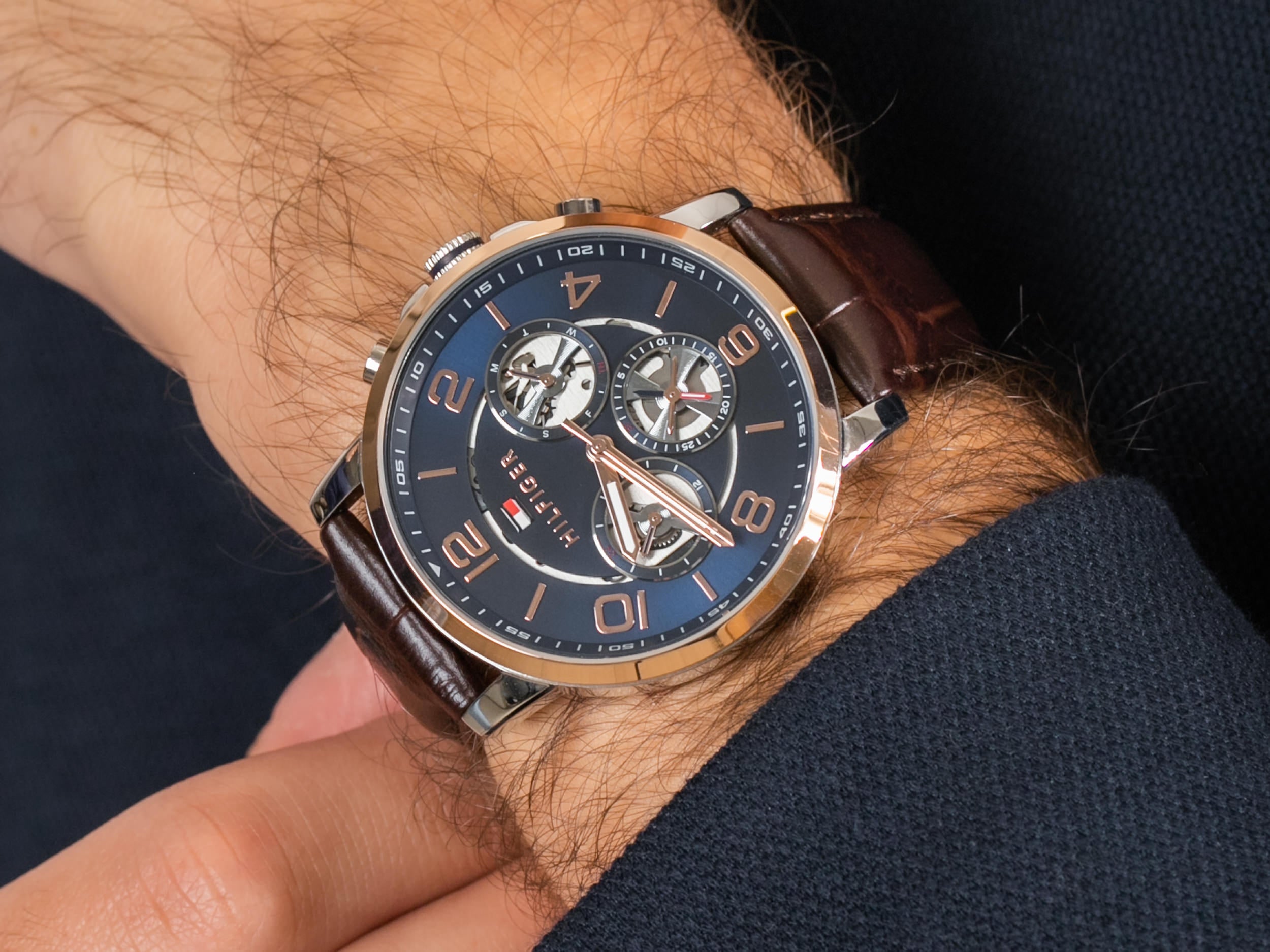 TOMMY HILFIGER Homme – chic naturel